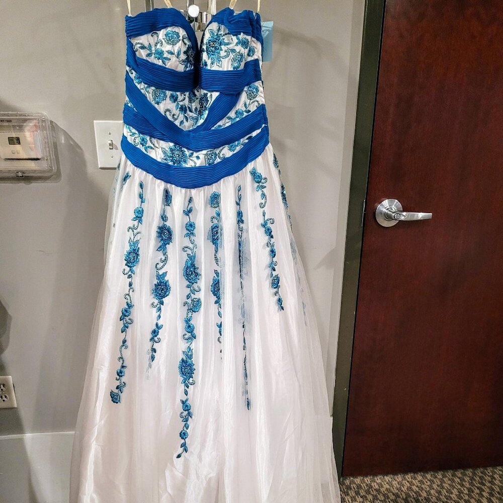 Cassandra Stone by Mac Duggal 75133 Size 8 Prom Dress
